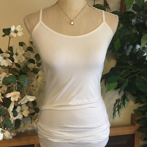 Vintage square cut cubic zirconia pendant on chain - Picture 4 of 10